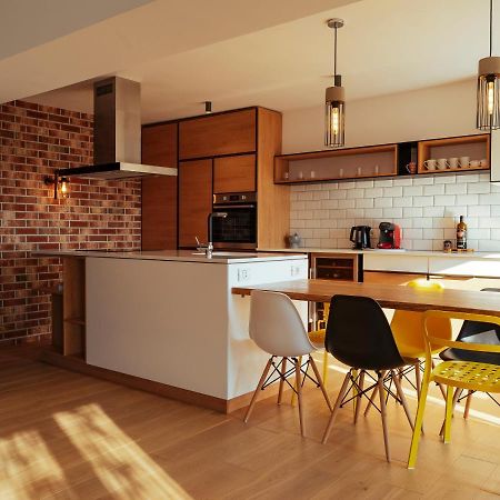 Central Modern Design Apartment 布加勒斯特 外观 照片