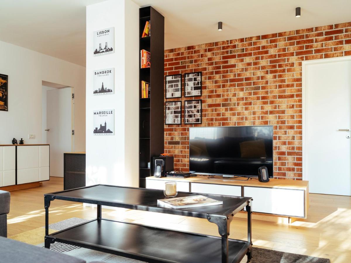 Central Modern Design Apartment 布加勒斯特 外观 照片